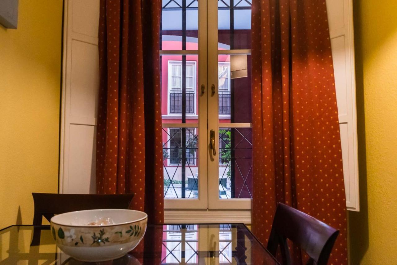 Lirio Donkey Parking Appartement Sevilla